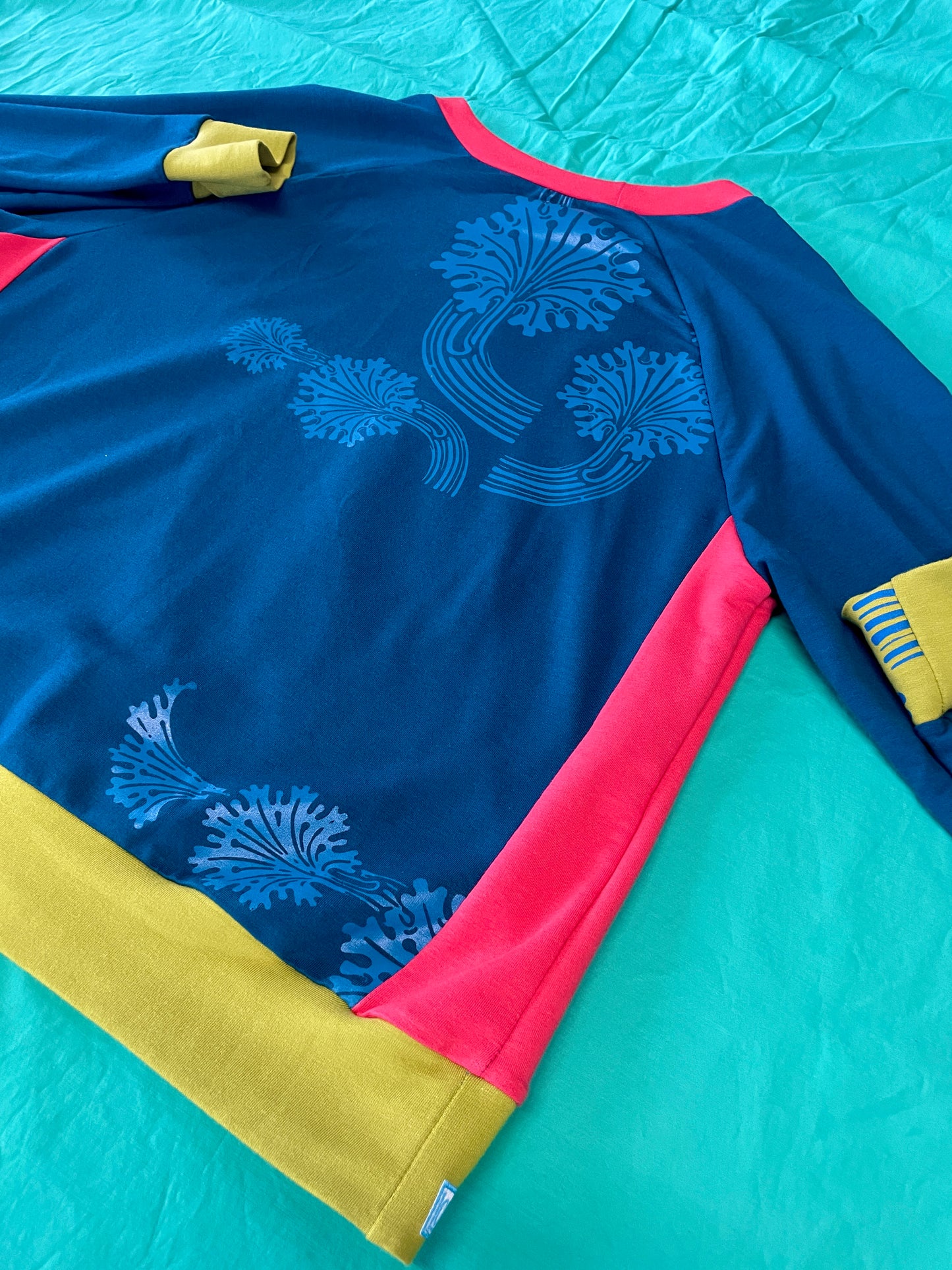 Classic Pullover - Small