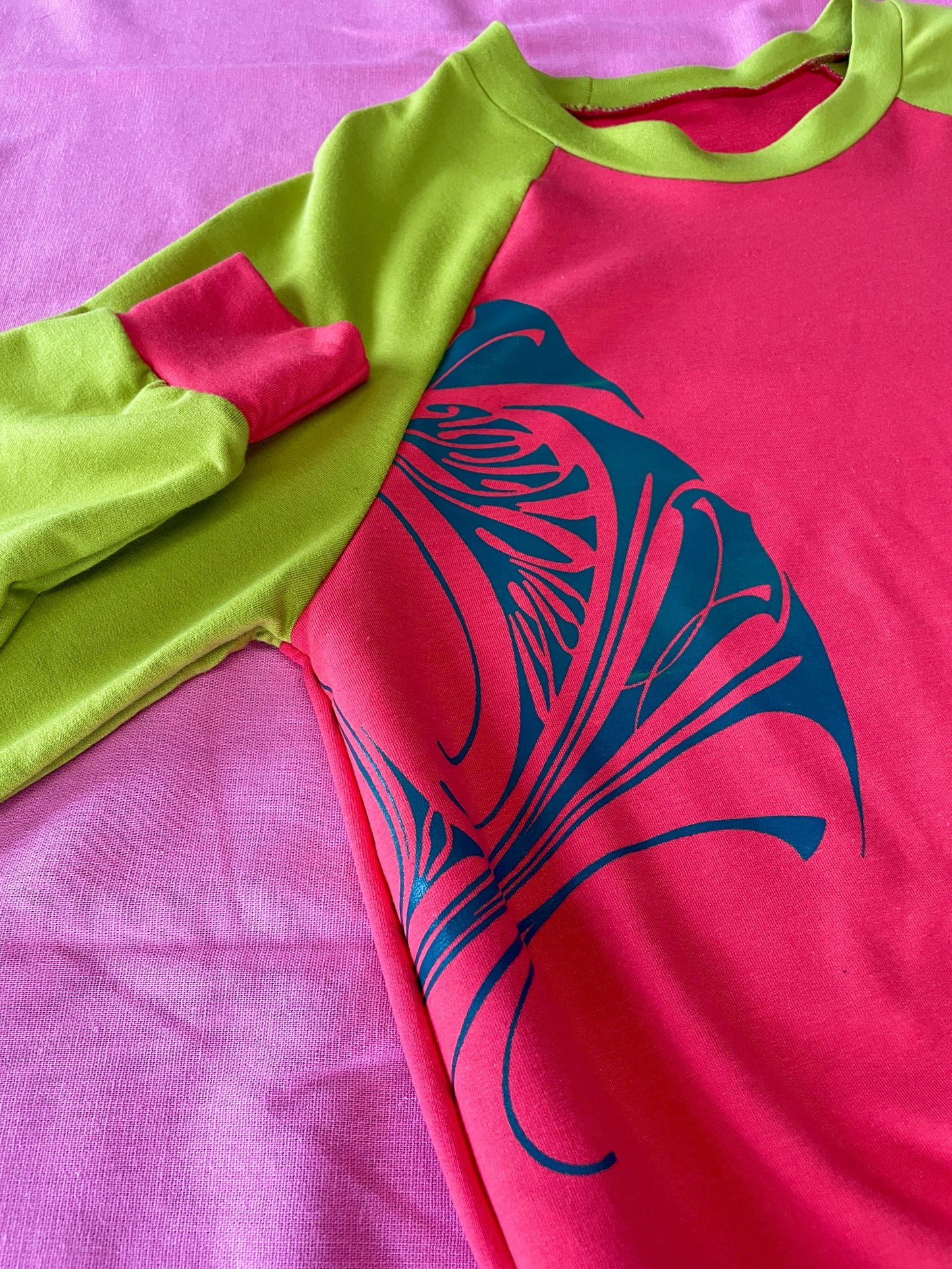 Classic Pullover - Medium