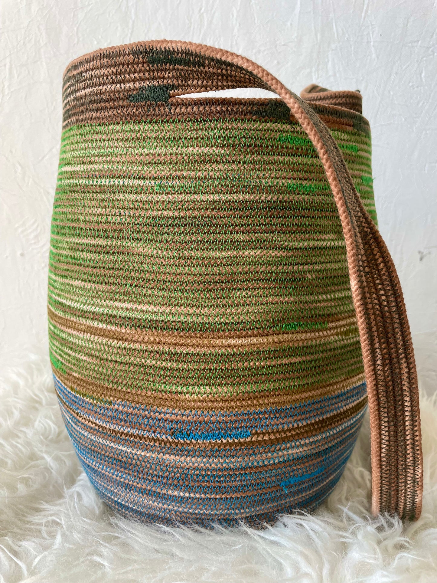 Bayuk Foraging Basket