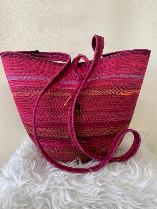 Cremesin Foraging Basket