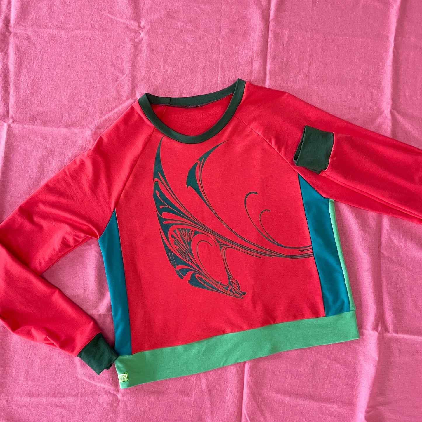 Classic Pullover - Medium