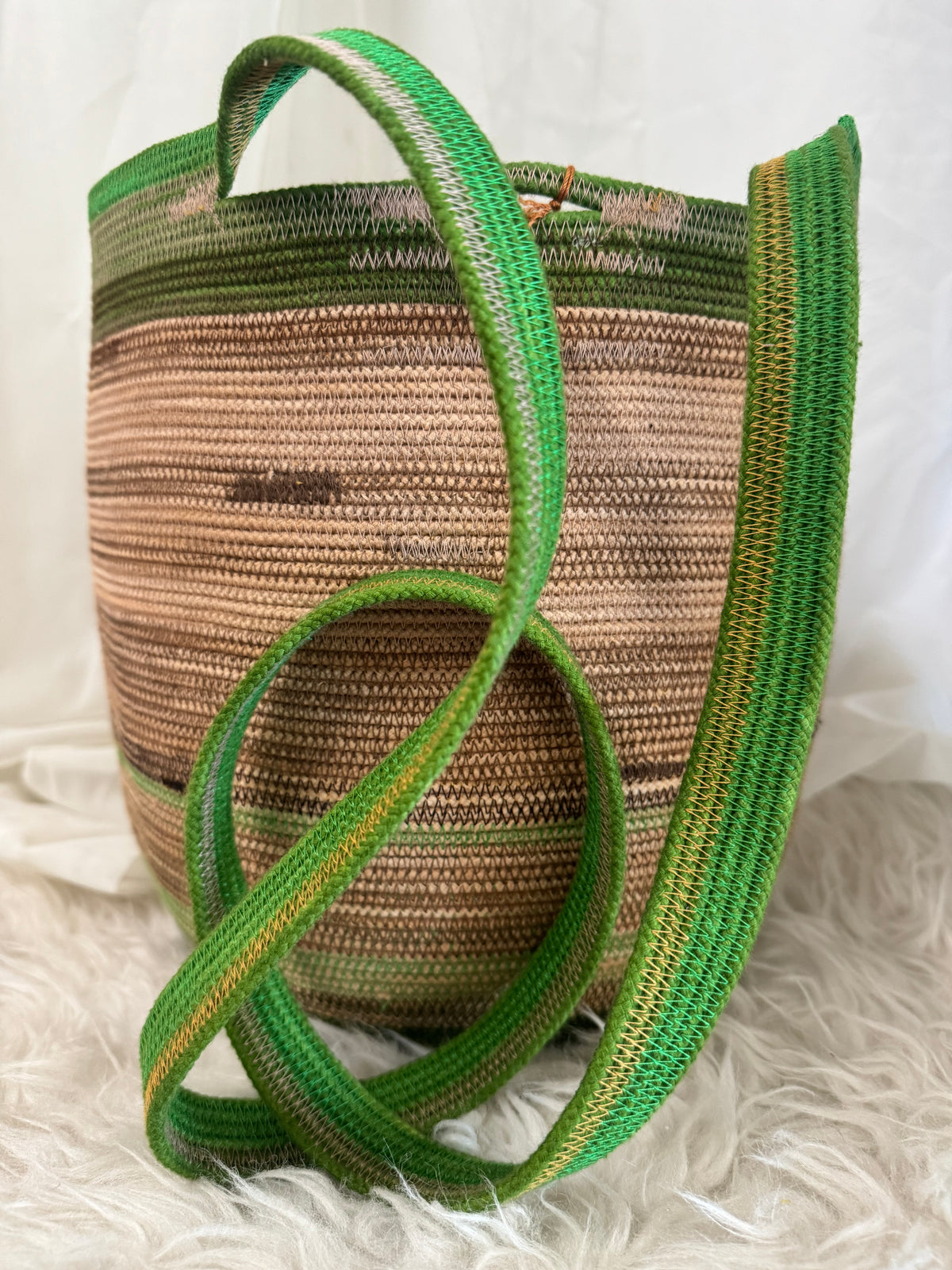 Pampas Foraging Basket