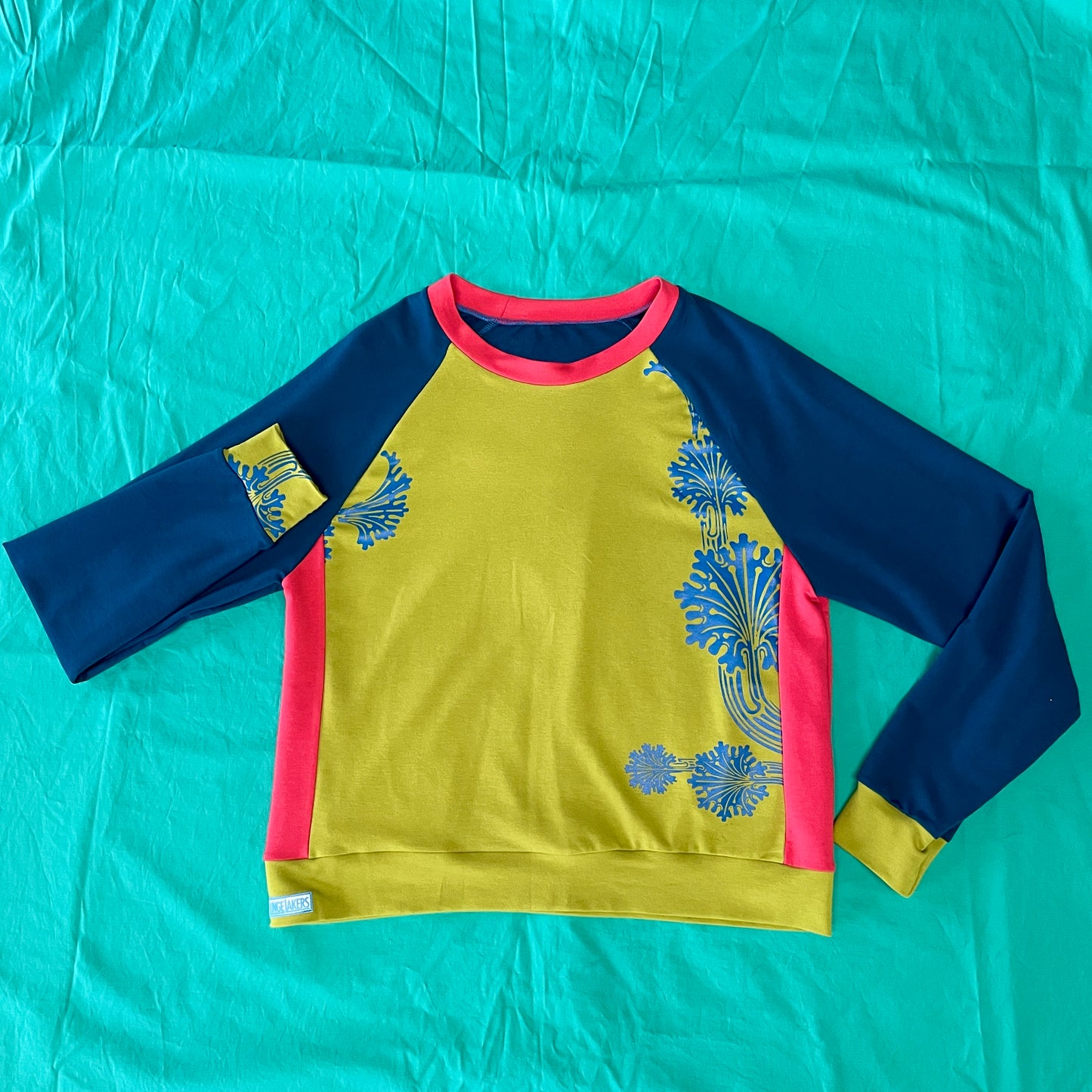 Classic Pullover - Small