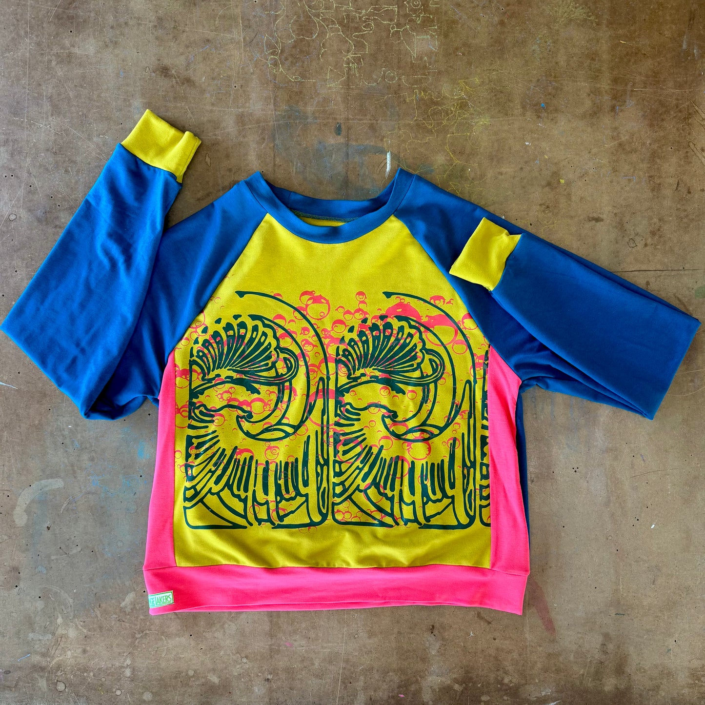 Classic Pullover - Medium