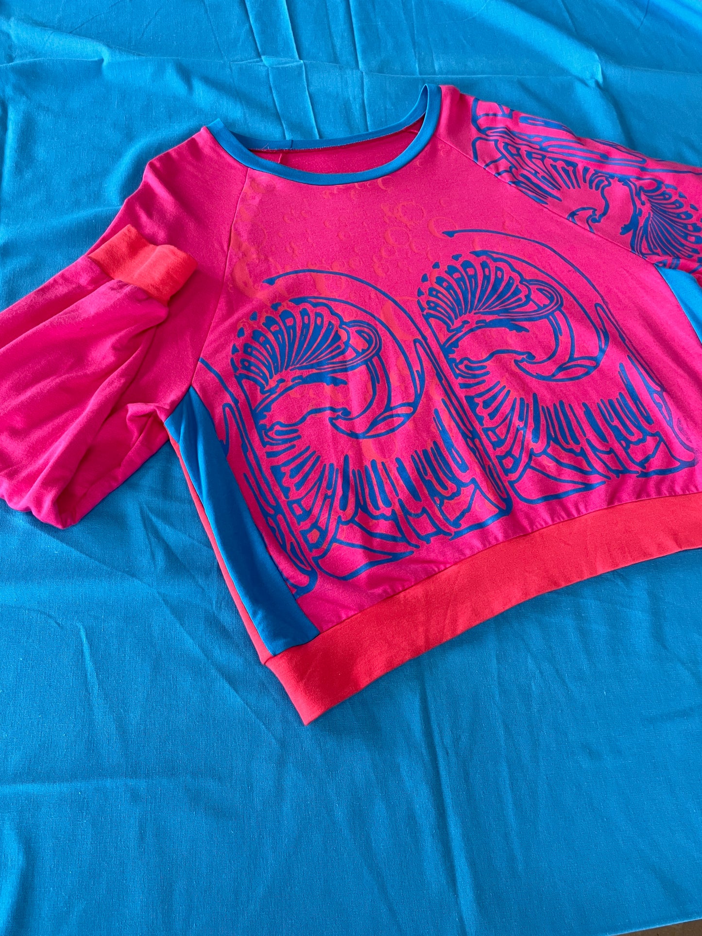 Classic Pullover - Large