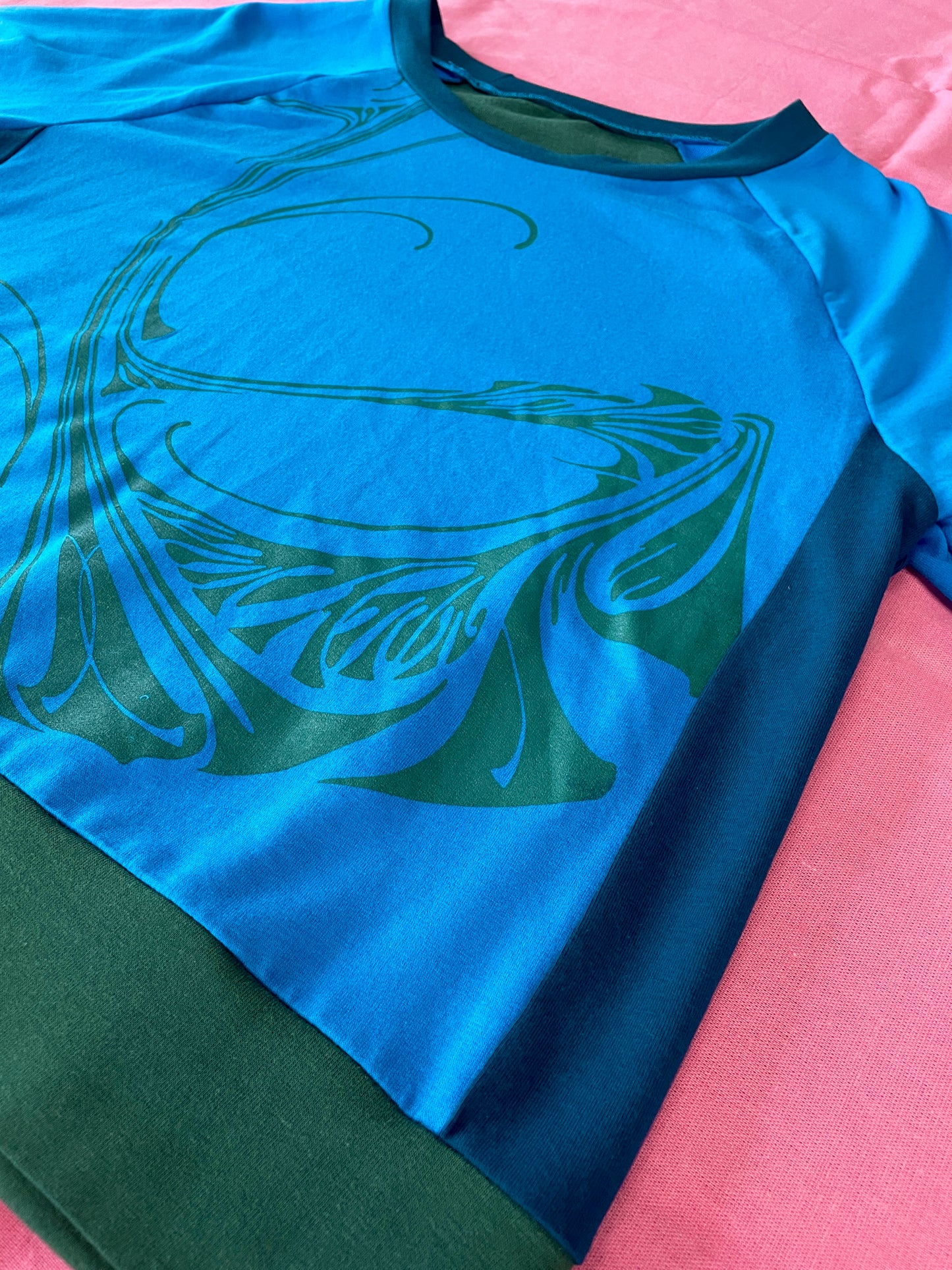 Classic Pullover - Medium