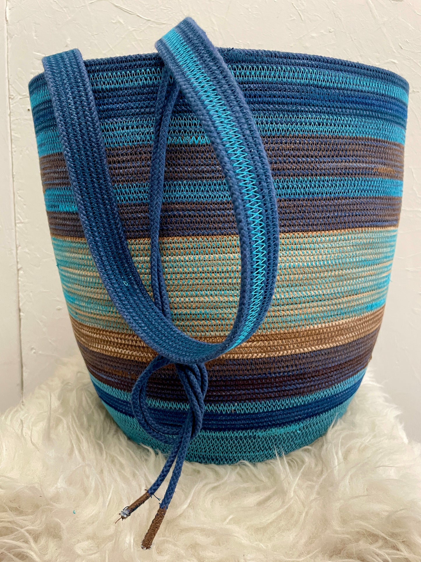 Niskimin Foraging Basket