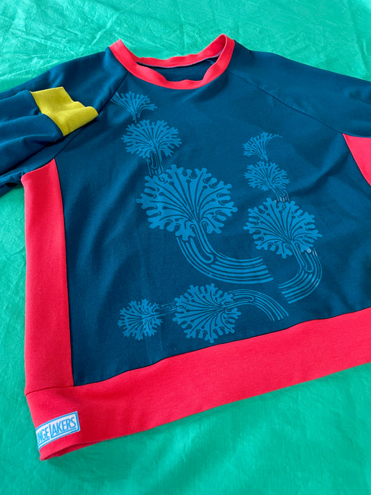 Classic Pullover - Medium