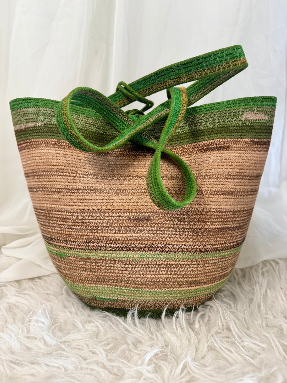 Pampas Foraging Basket