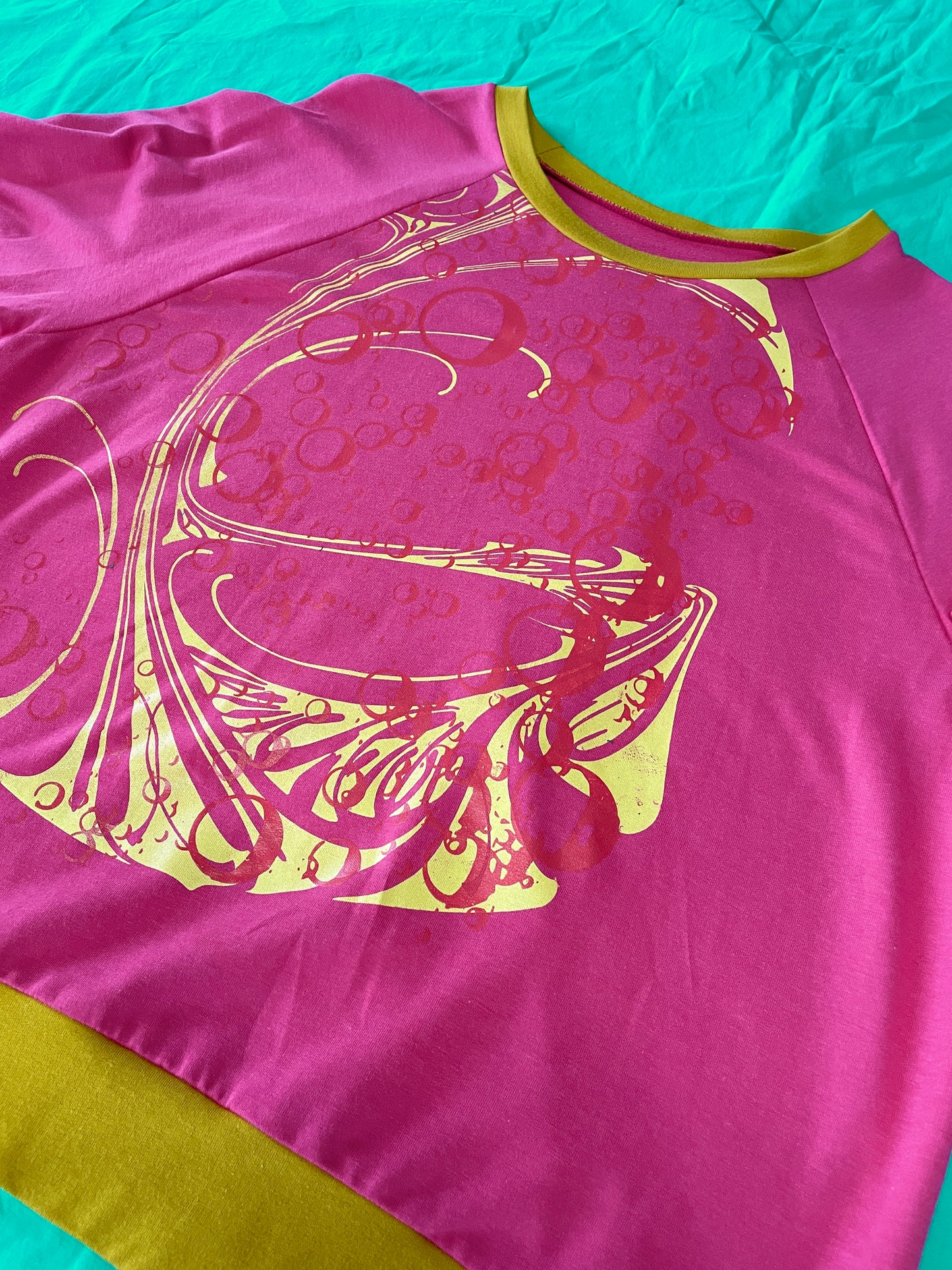 Classic Pullover - Small