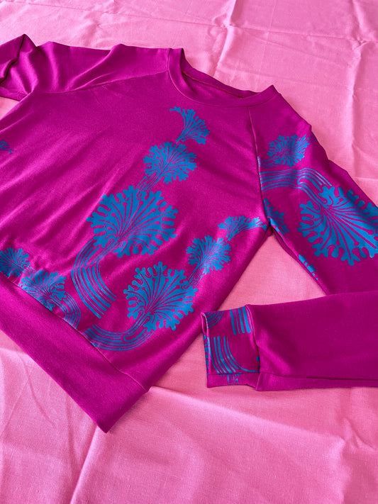 Classic Pullover - Medium