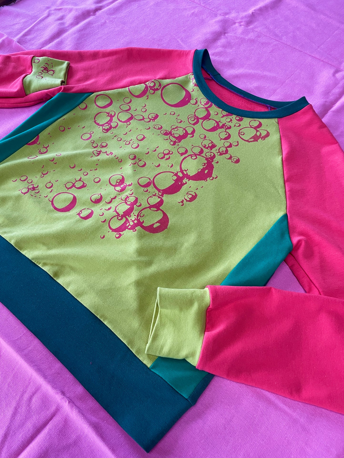 Classic Pullover - Medium