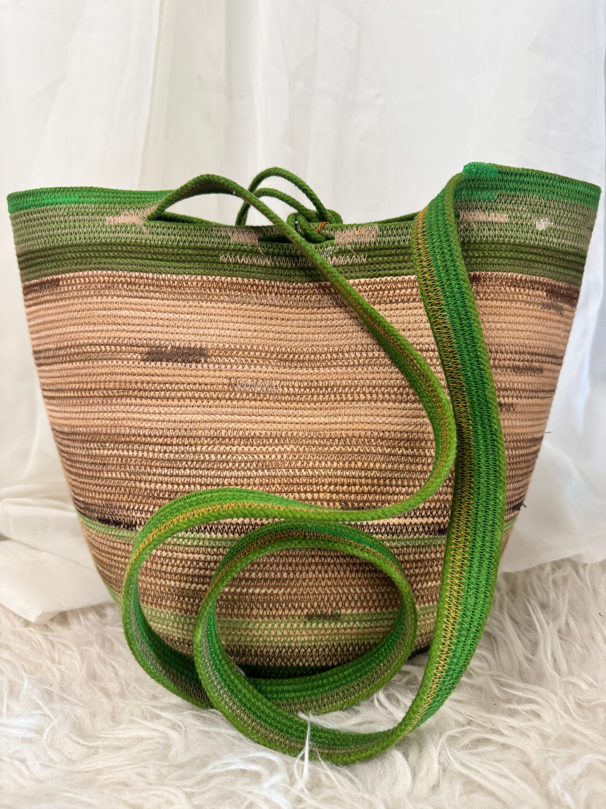 Pampas Foraging Basket