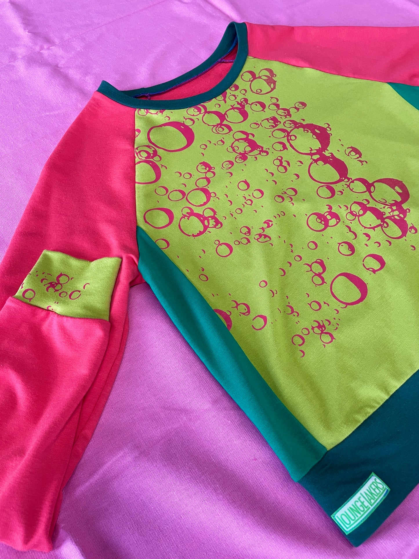 Classic Pullover - Medium