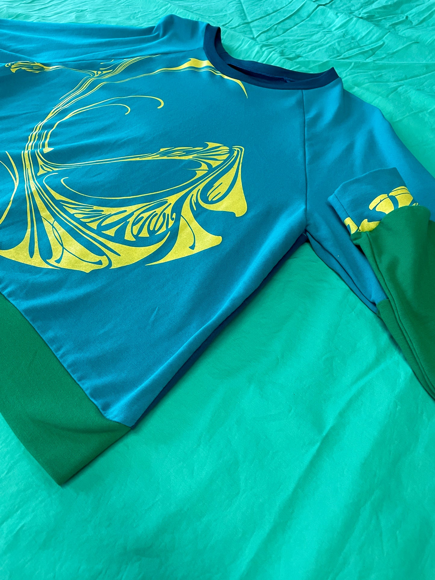 Classic Pullover - Small