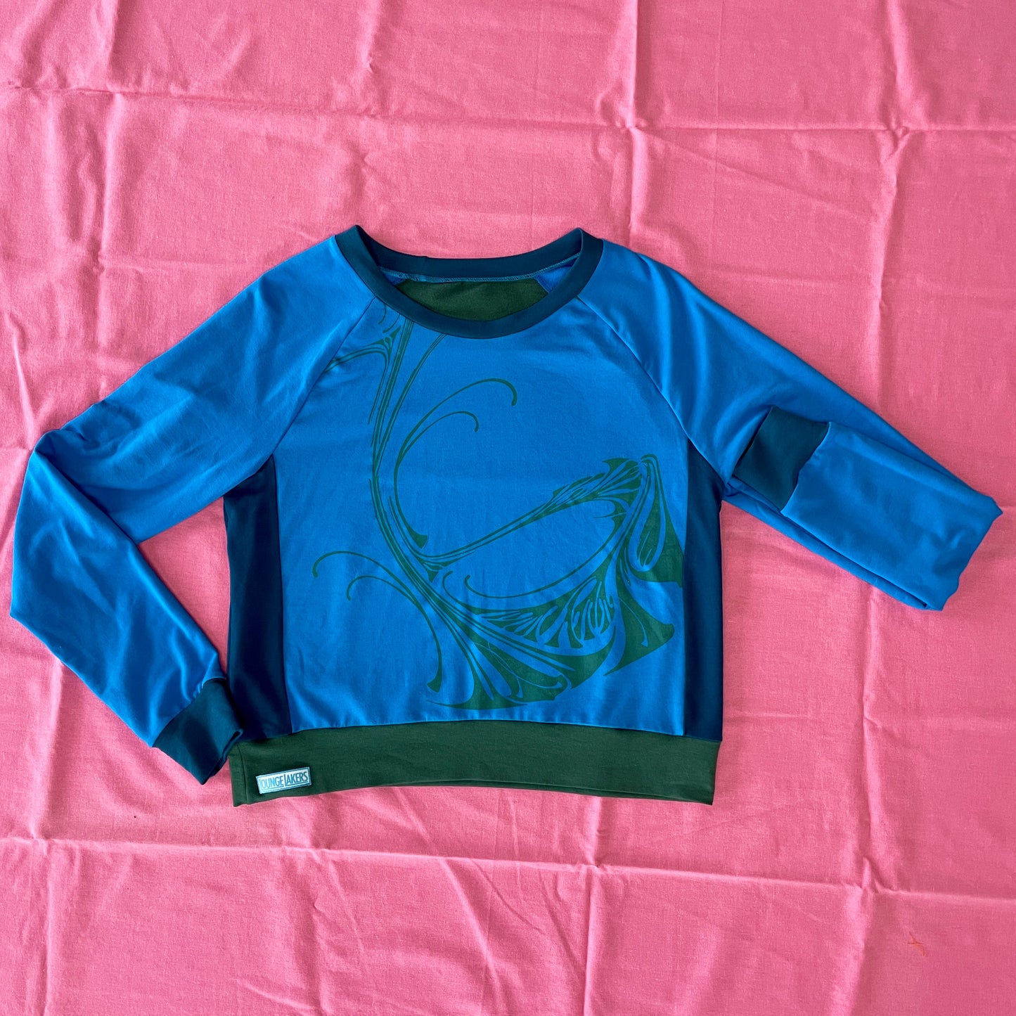 Classic Pullover - Medium