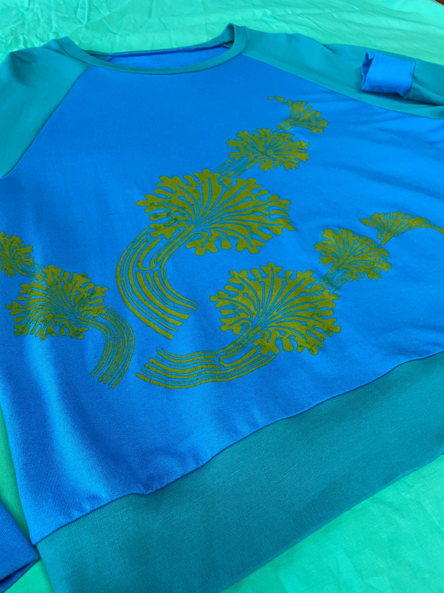 Classic Pullover - Small