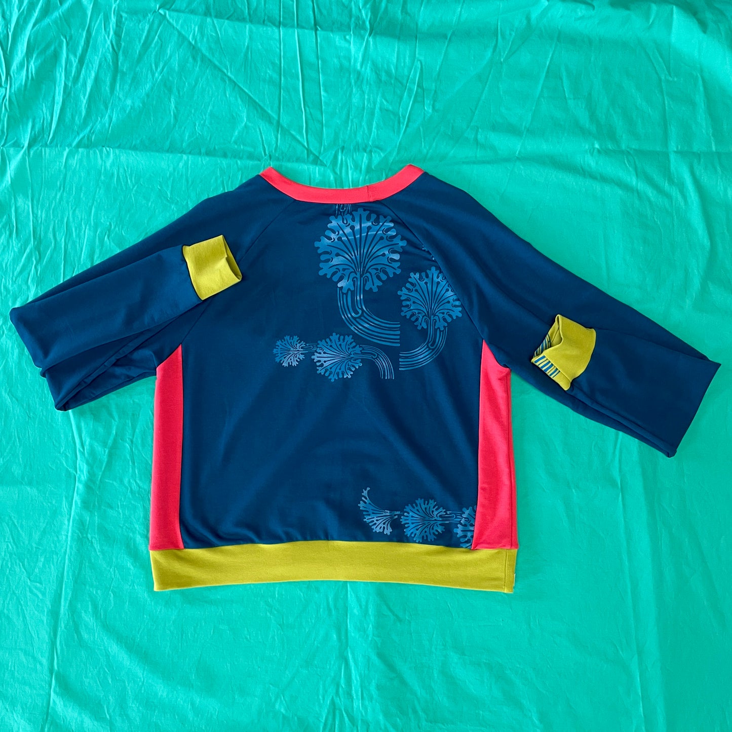 Classic Pullover - Small