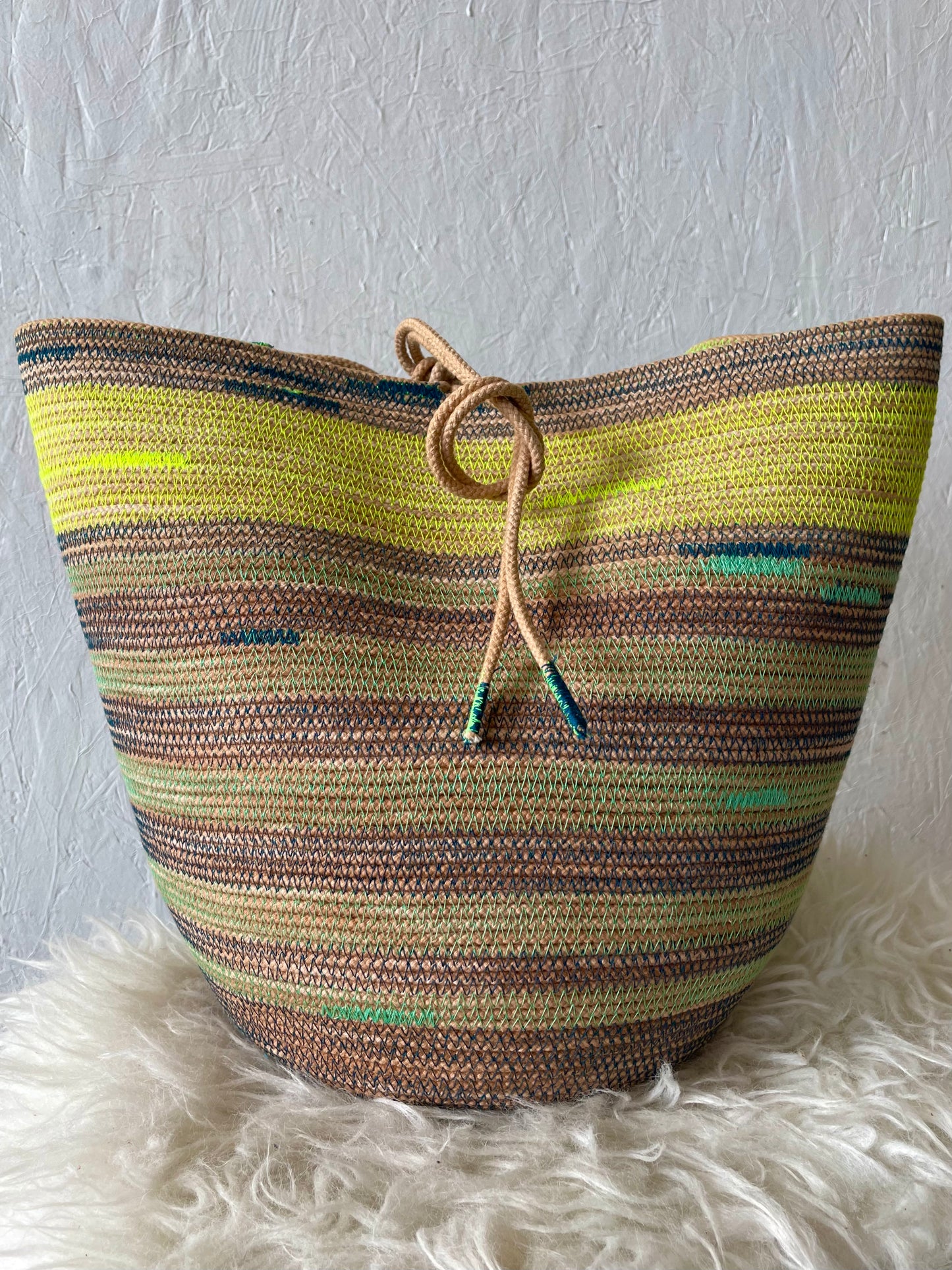 Citrus Aurantiifolia Foraging Basket