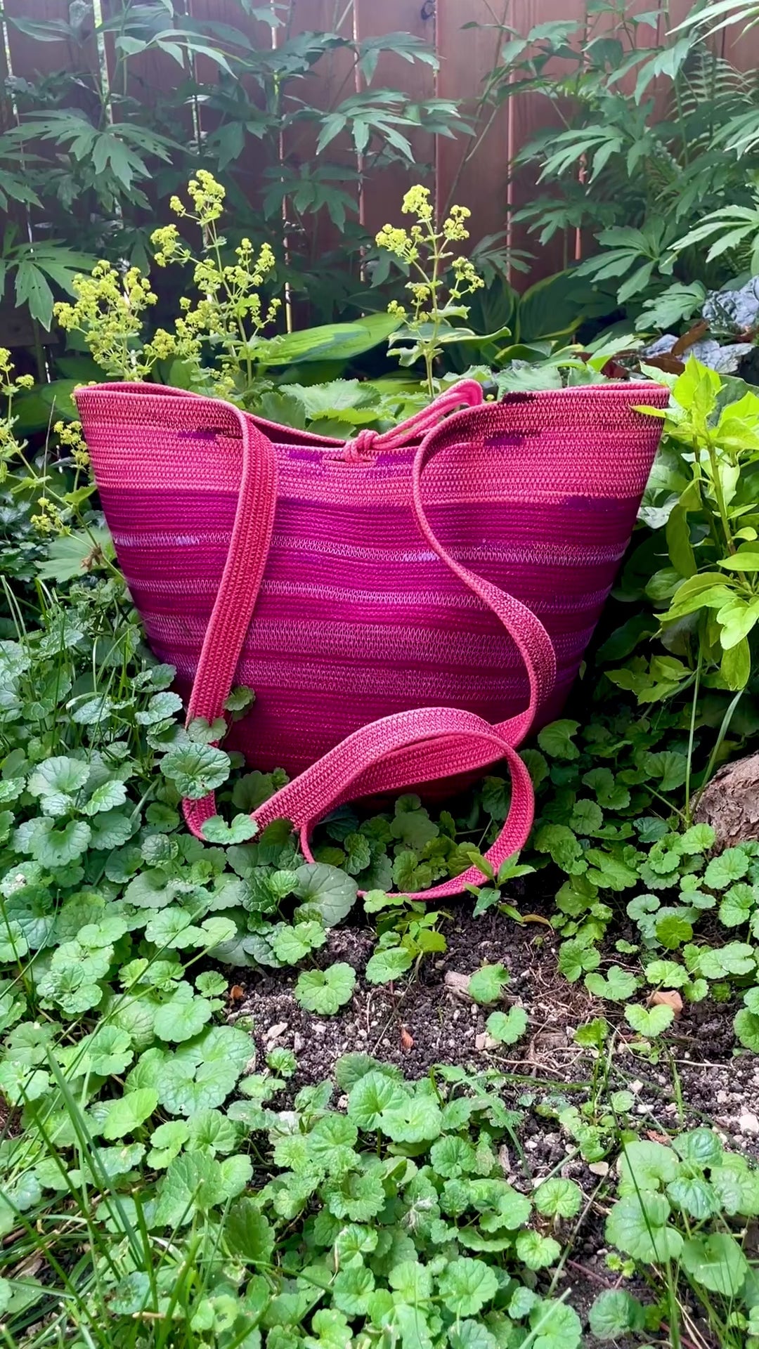 Fuchsine Foraging Basket