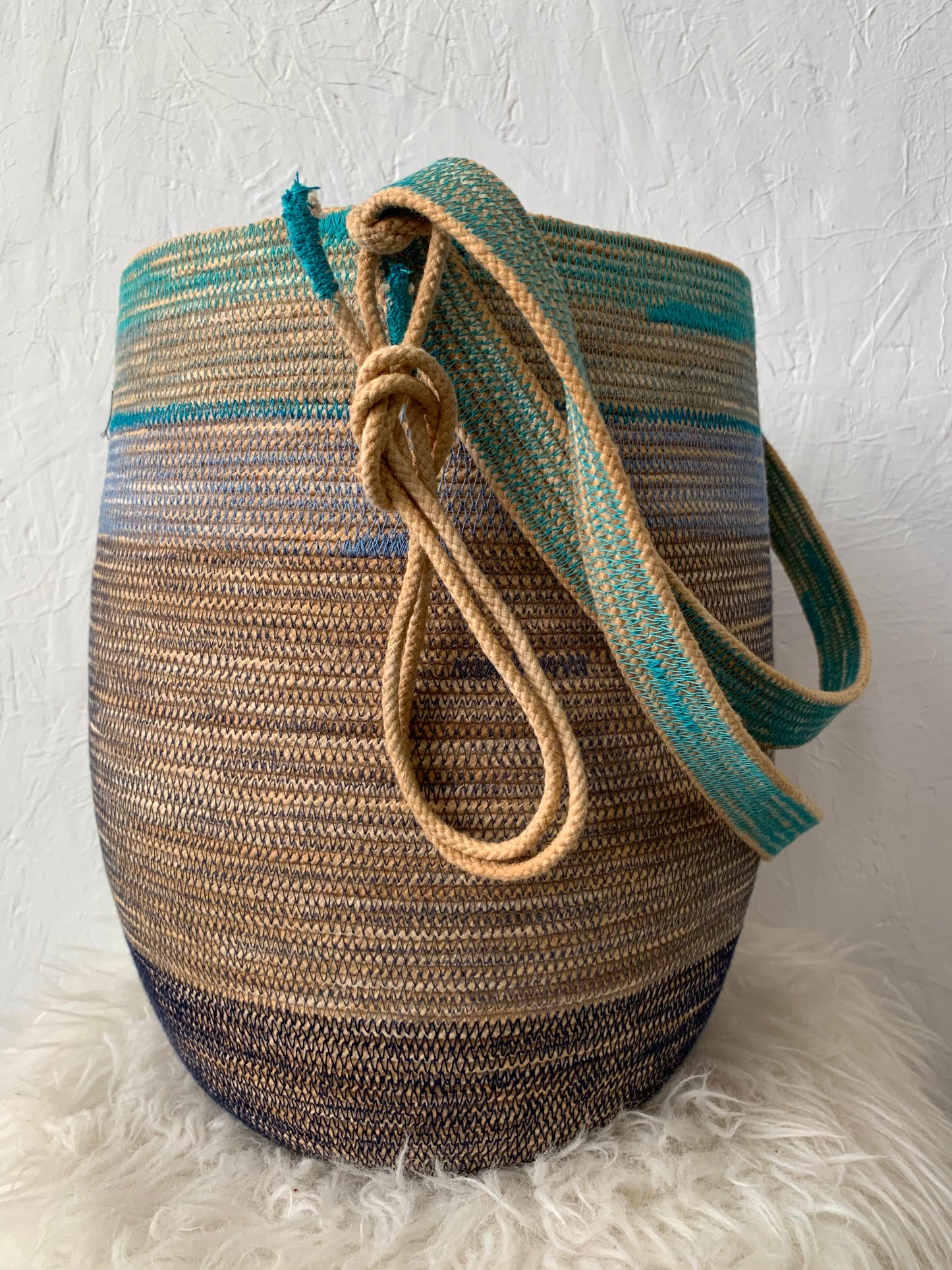 Lake Stone Foraging Basket