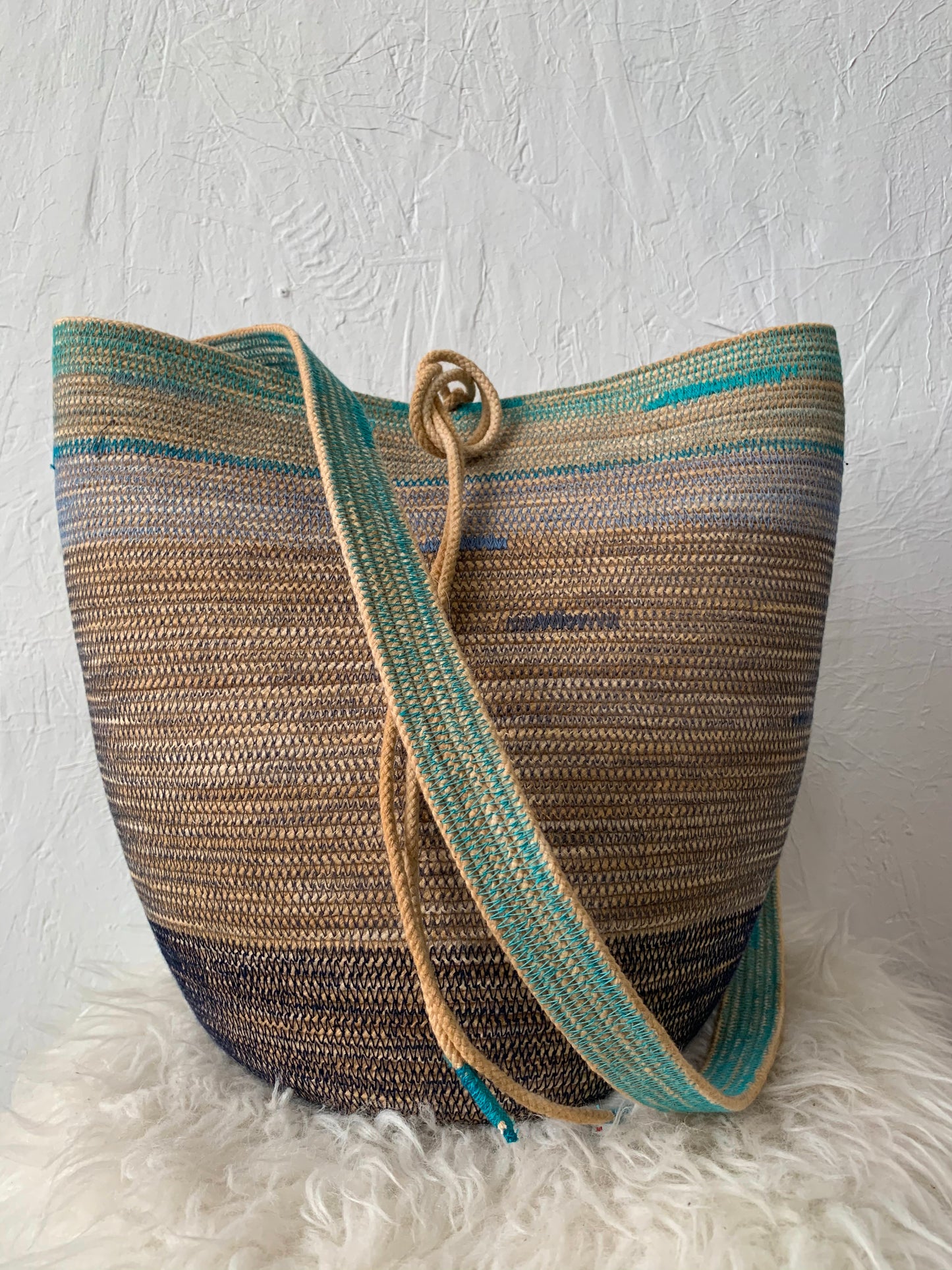 Lake Stone Foraging Basket