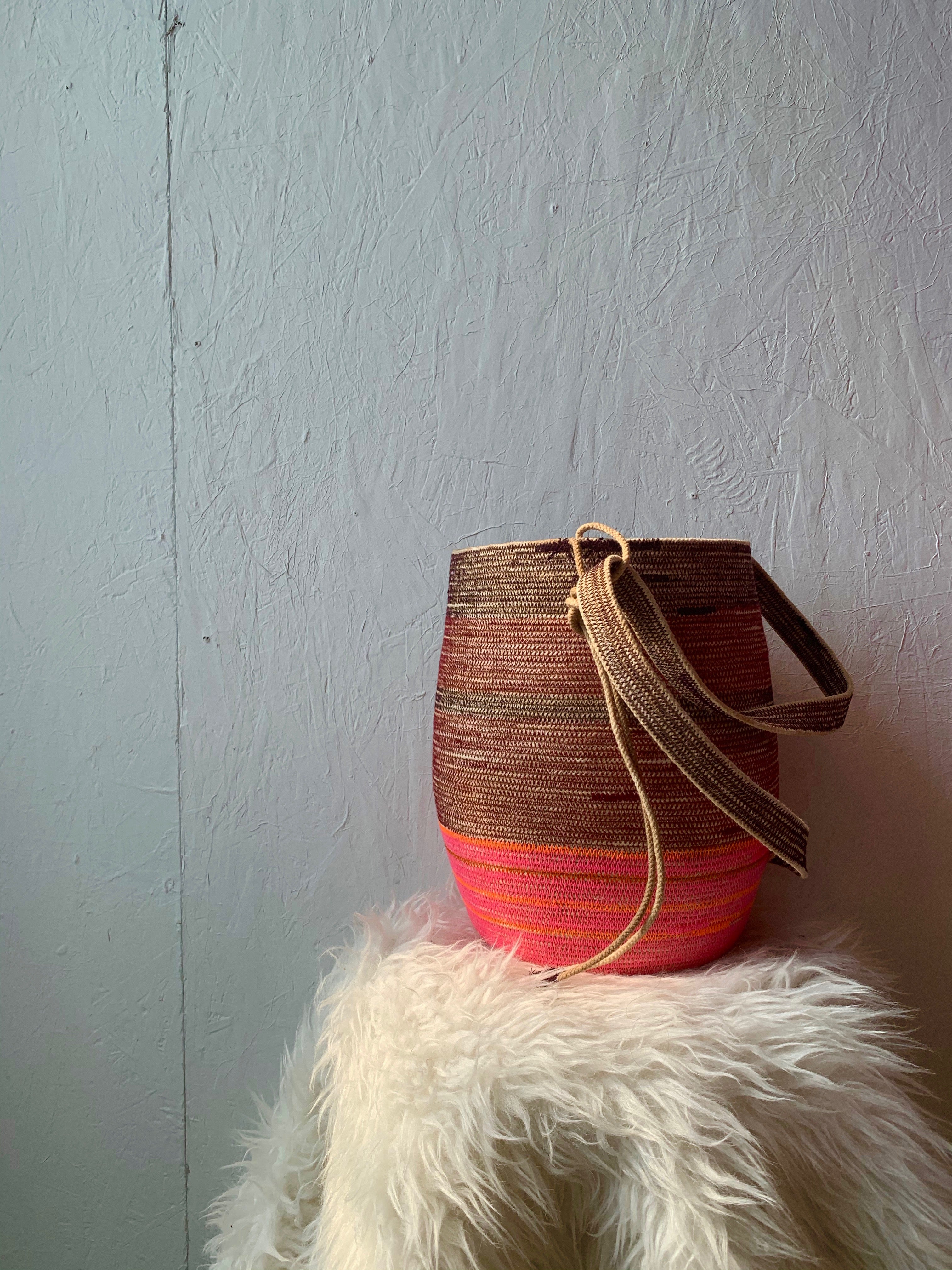 Vivacious Volta Foraging Basket
