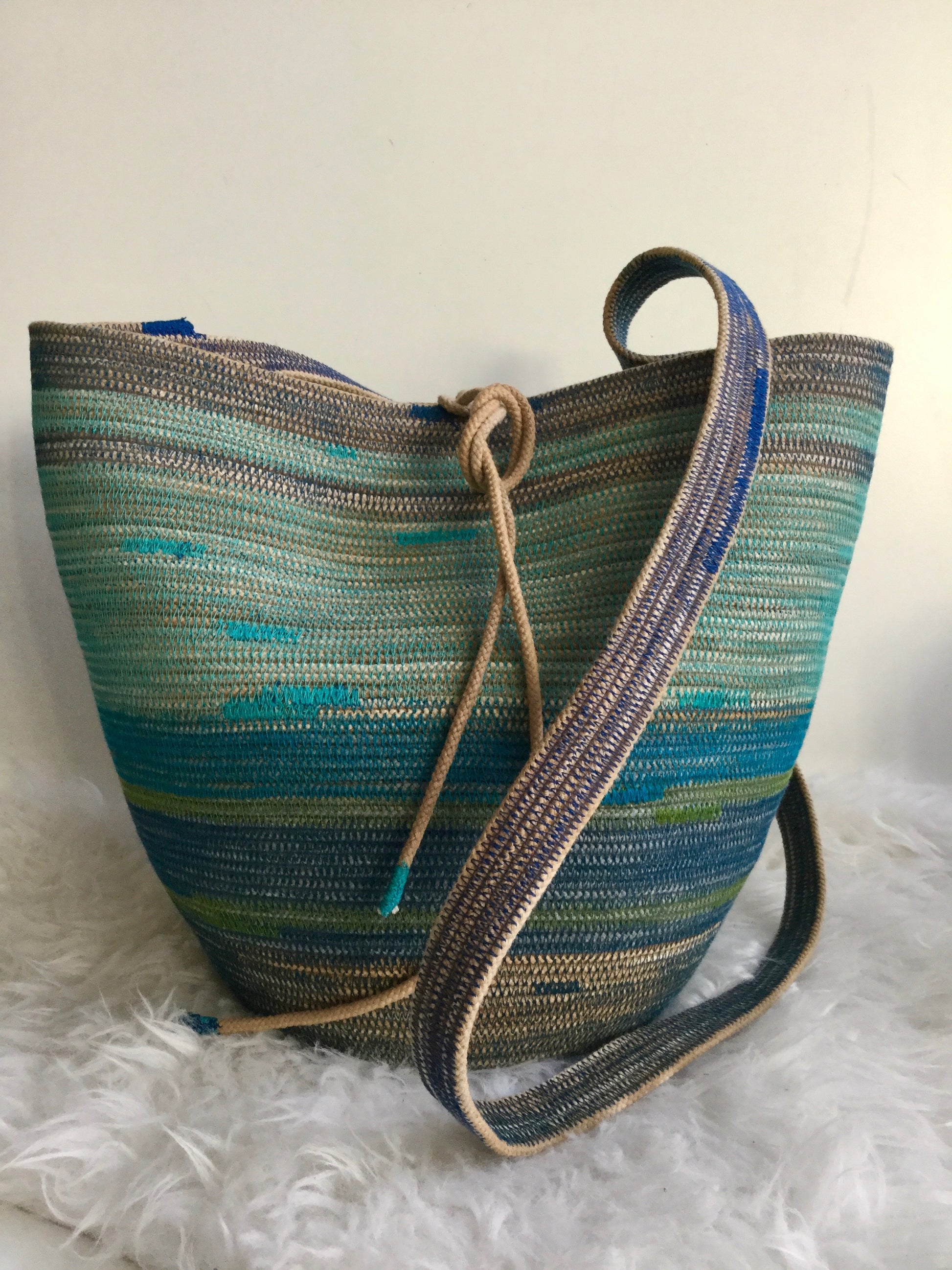 foraging rope basket