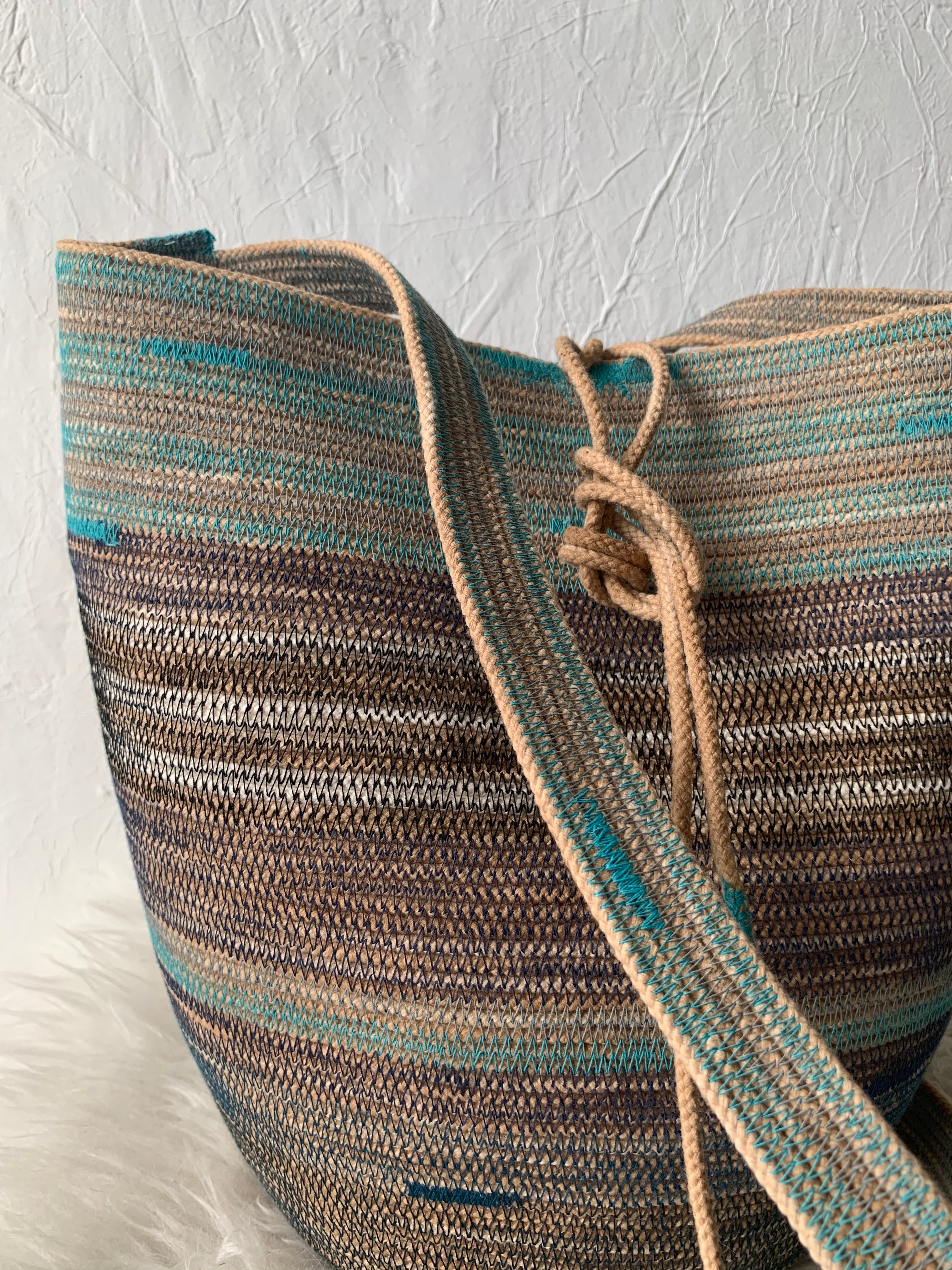 Isola Bella Foraging Basket