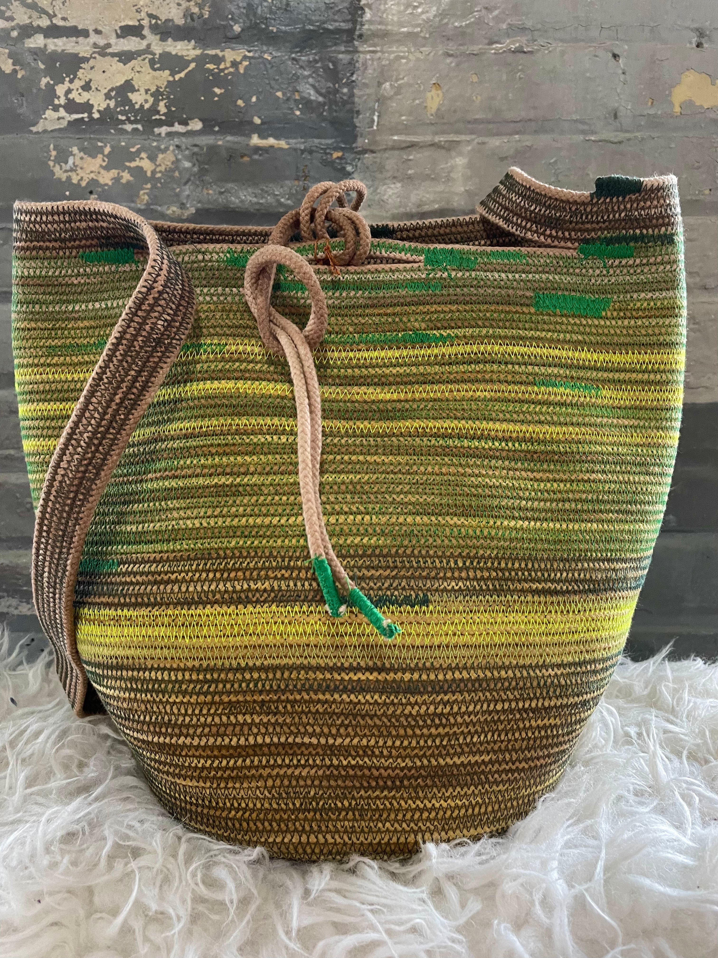 Akhos Foraging Basket