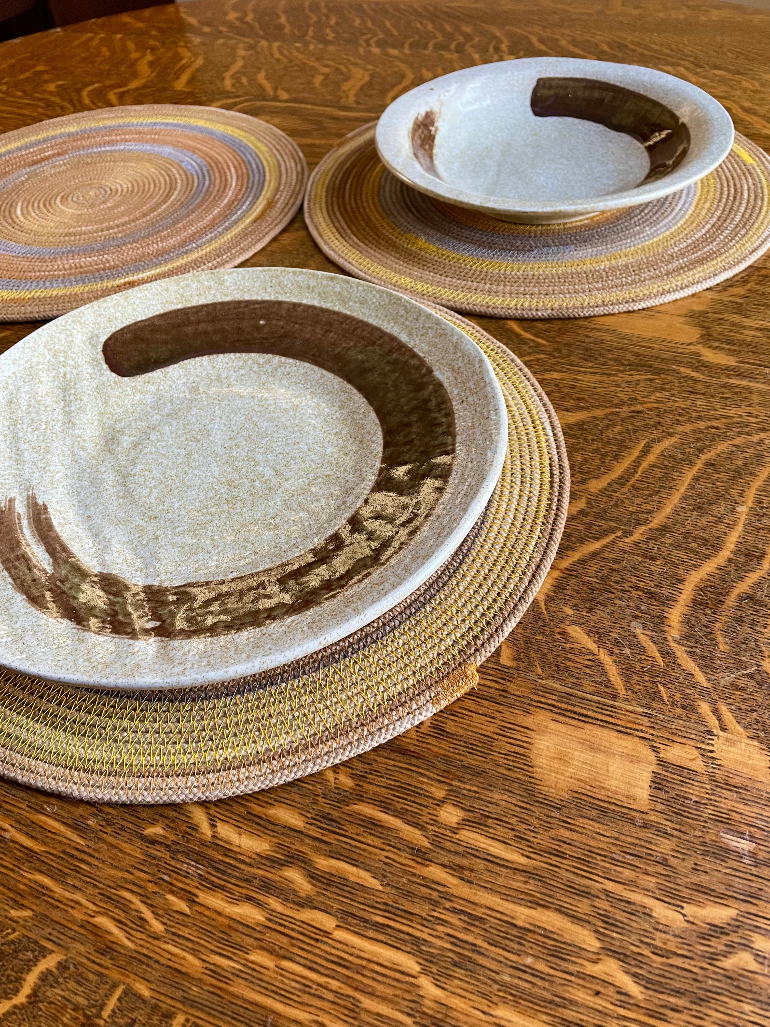 6 Placemats with Matching Platter