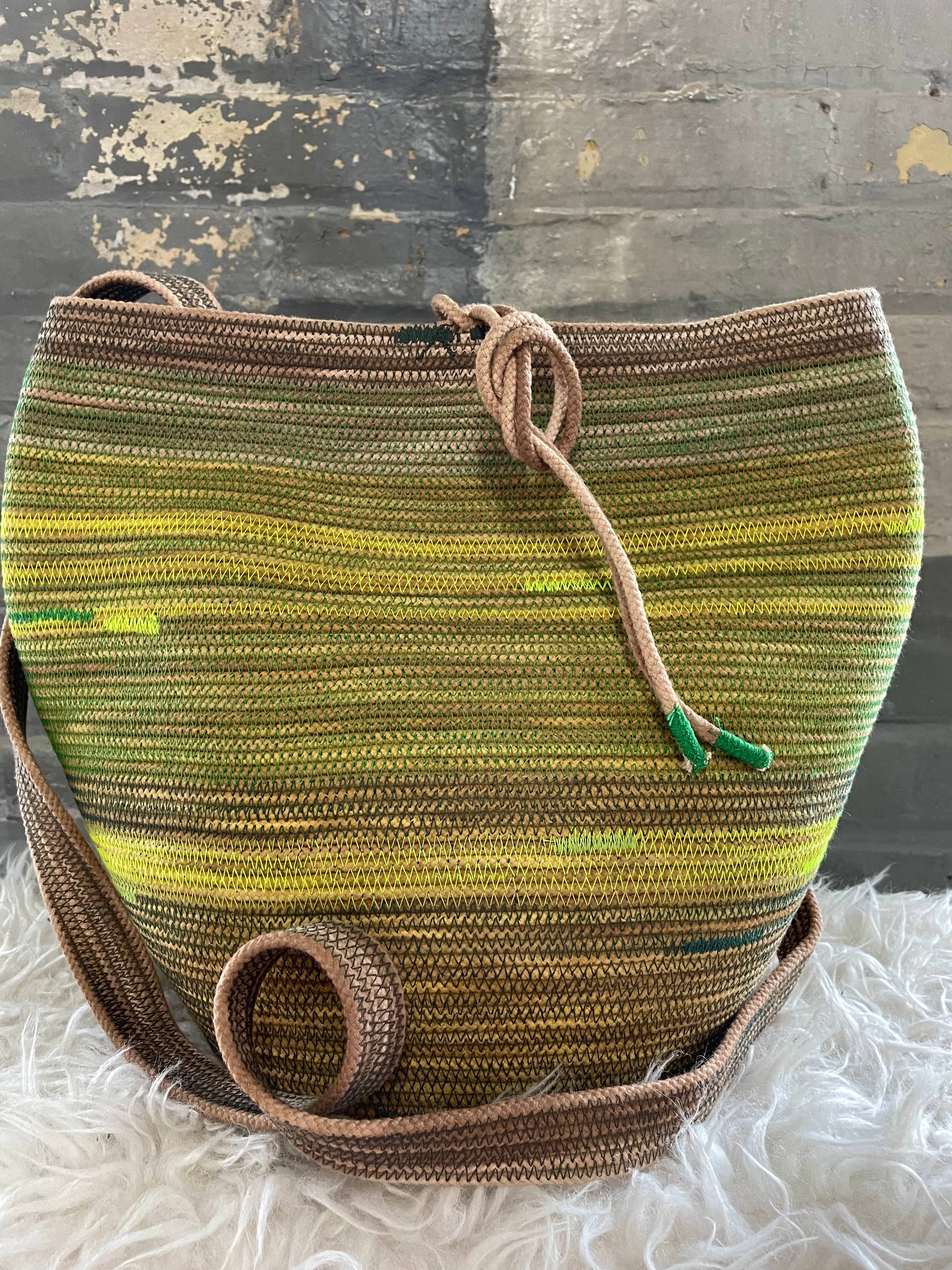 Akhos Foraging Basket